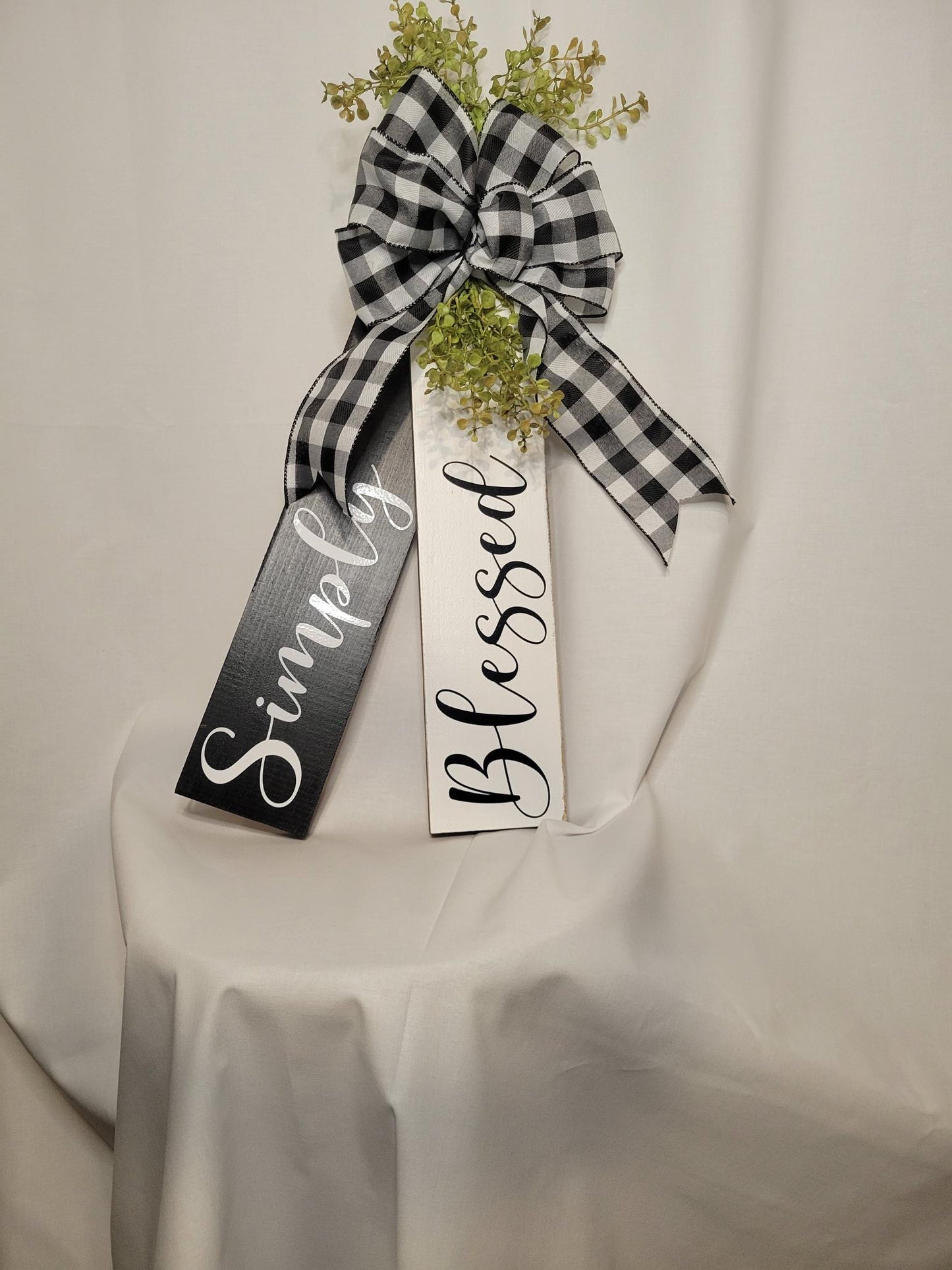X Sign | Black - Black, White
