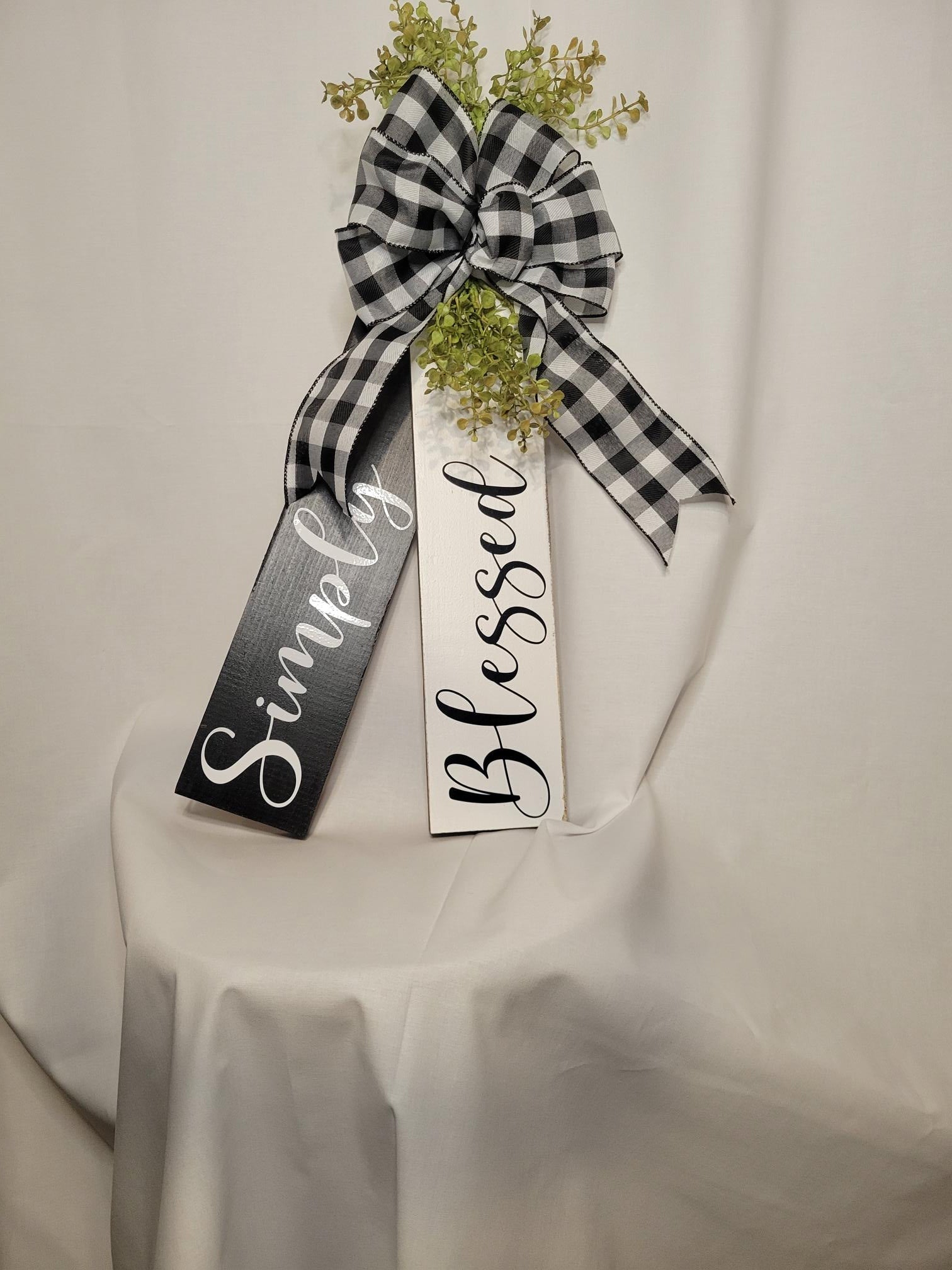 X Sign | Black - Black, White