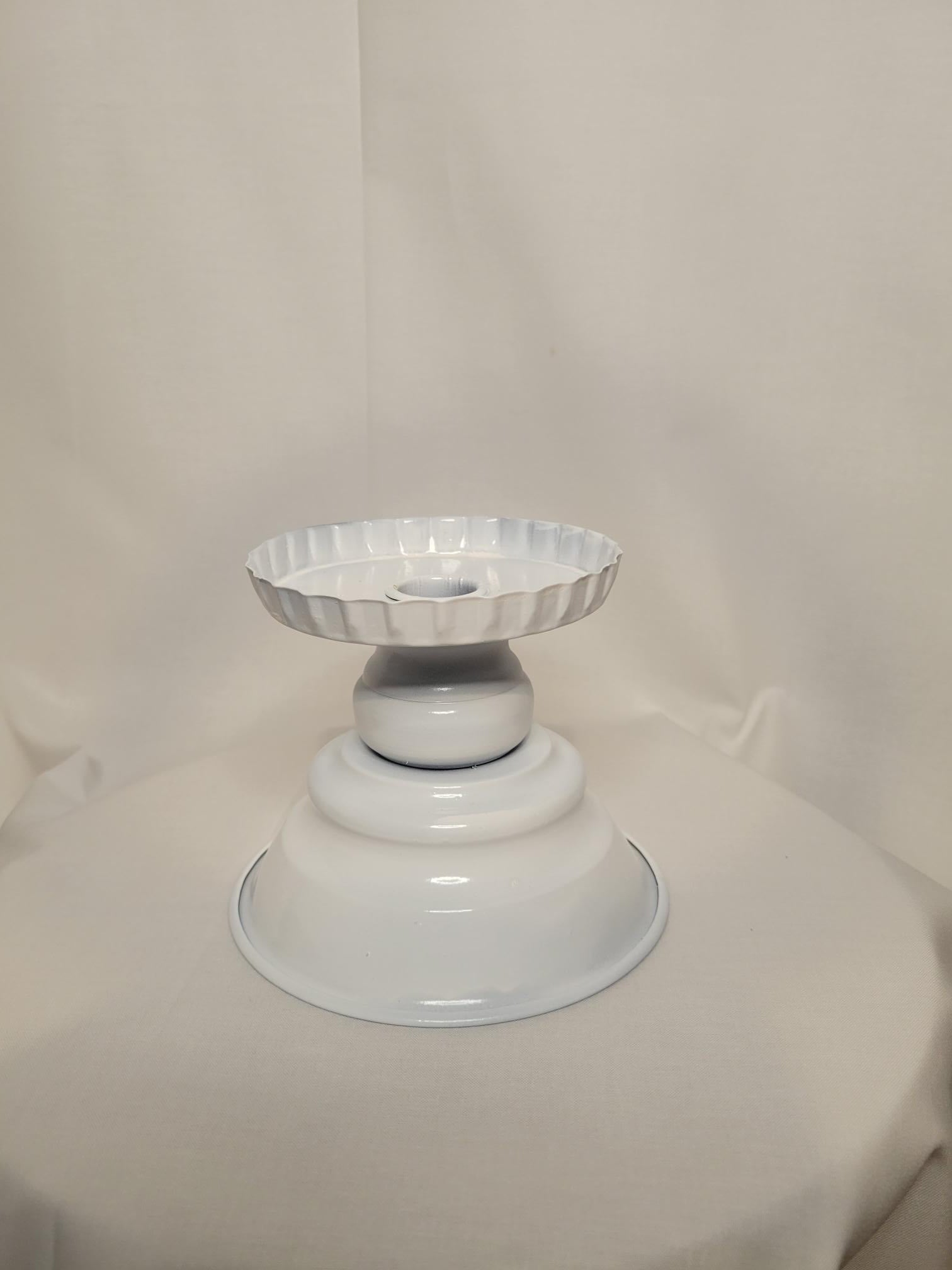 White Metal Candle Holder - Candle, Ring