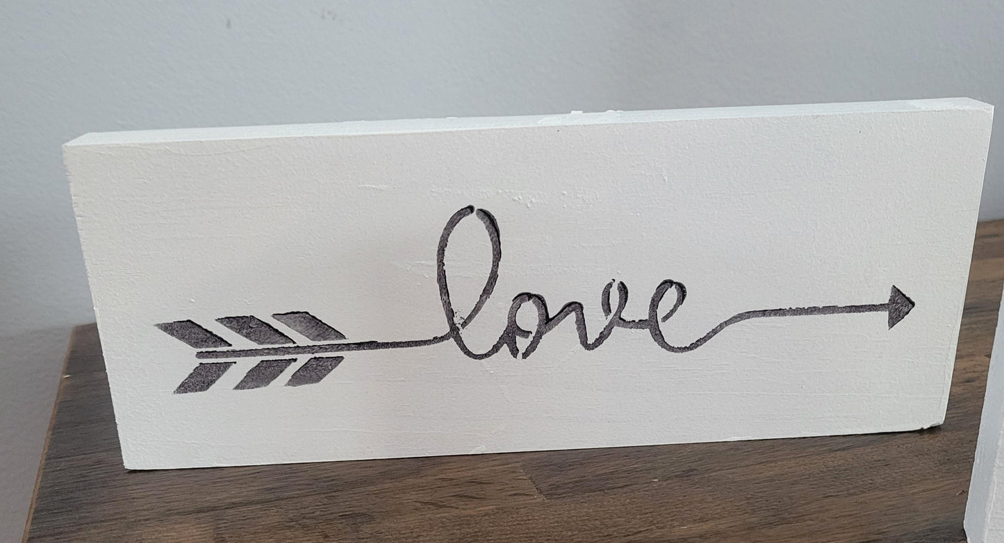 Love Arrow sign | Handpainte - Handpainte, Love