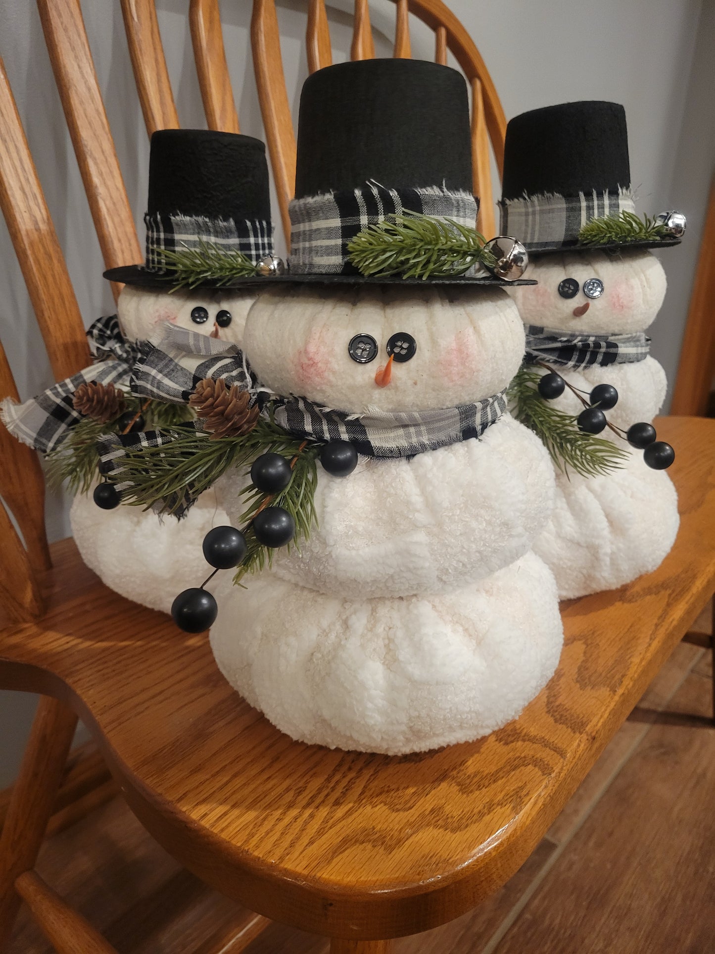 Plush Snowman Christmas Decor with Black Top Hat – Farmhouse Holiday Tabletop Decoration